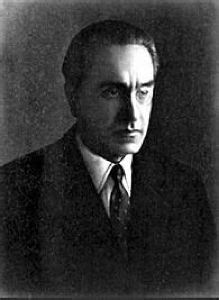 Julius Evola Biography - Facts, Childhood, Family Life & Achievements