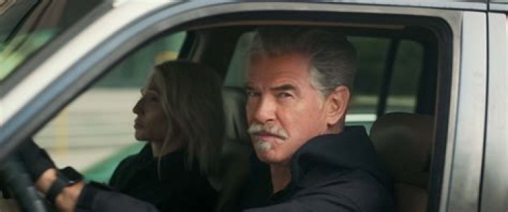 What accent does Pierce Brosnan have in the foreigner? – Celebrity